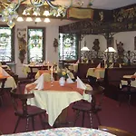 Weinhaus Am Stiftstor Treis-Karden
