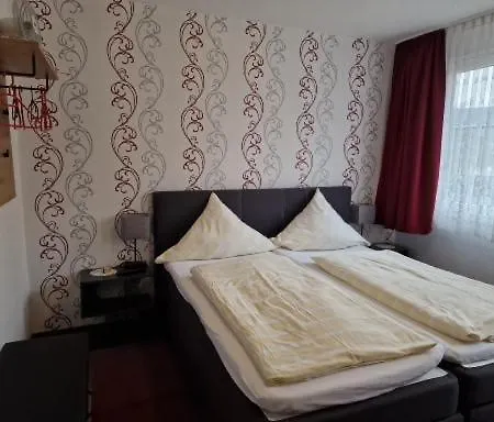 Weinhaus Am Stiftstor 호텔 2*
