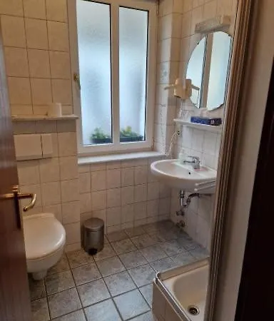 호텔 Weinhaus Am Stiftstor 2*