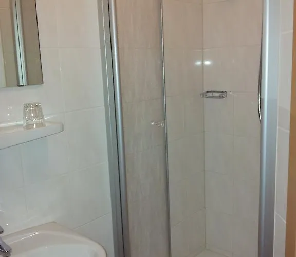 Hotel Weinhaus Am Stiftstor 2*